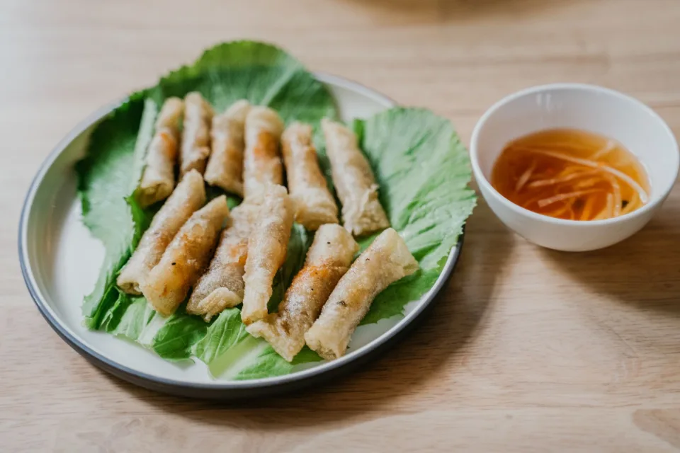 Bàn nướng đông khách tại Quán Dê Tươi Tài Ký